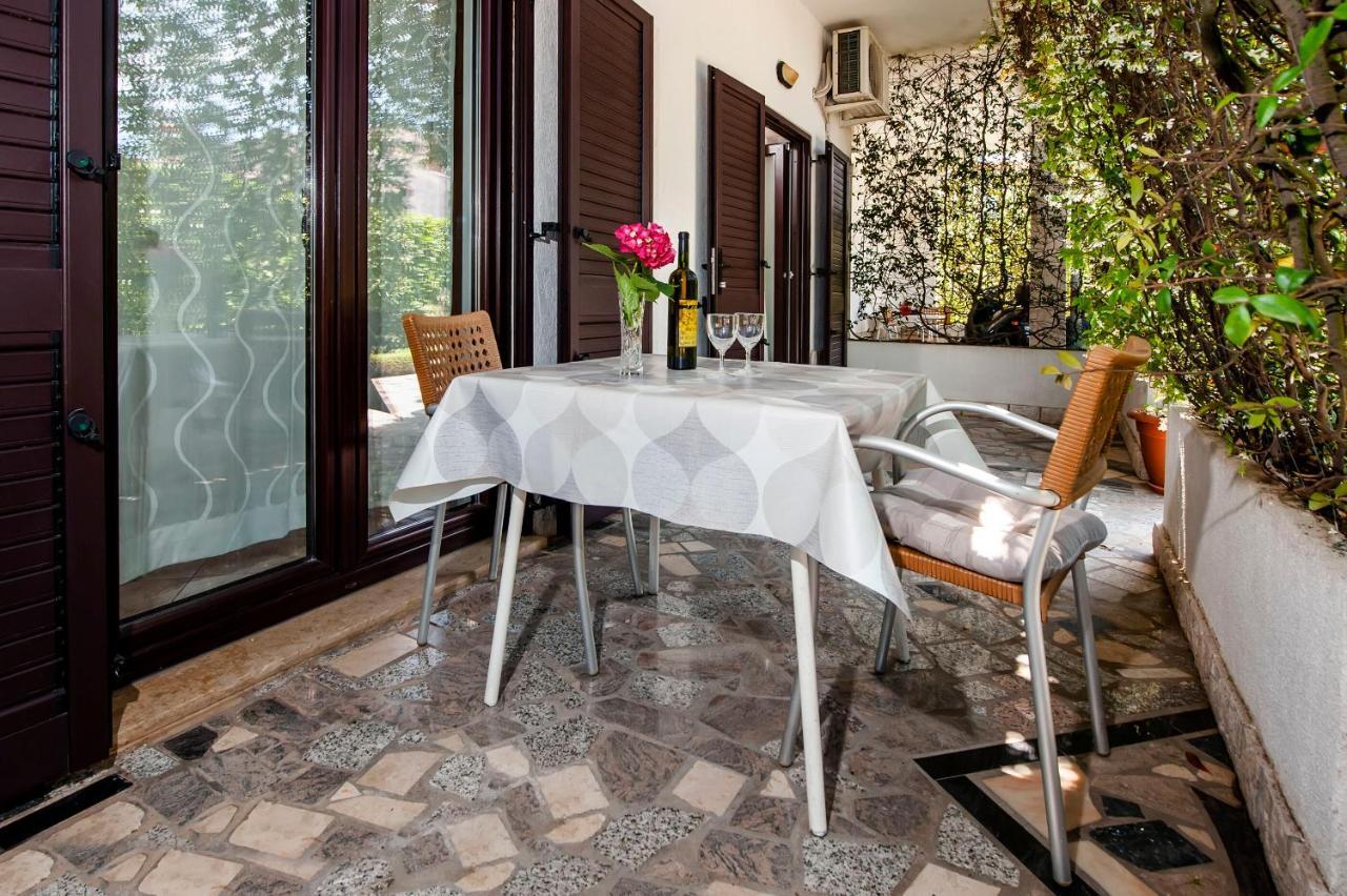 Apartments Milan Rovinj Exterior photo