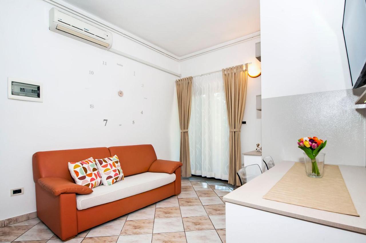 Apartments Milan Rovinj Exterior photo