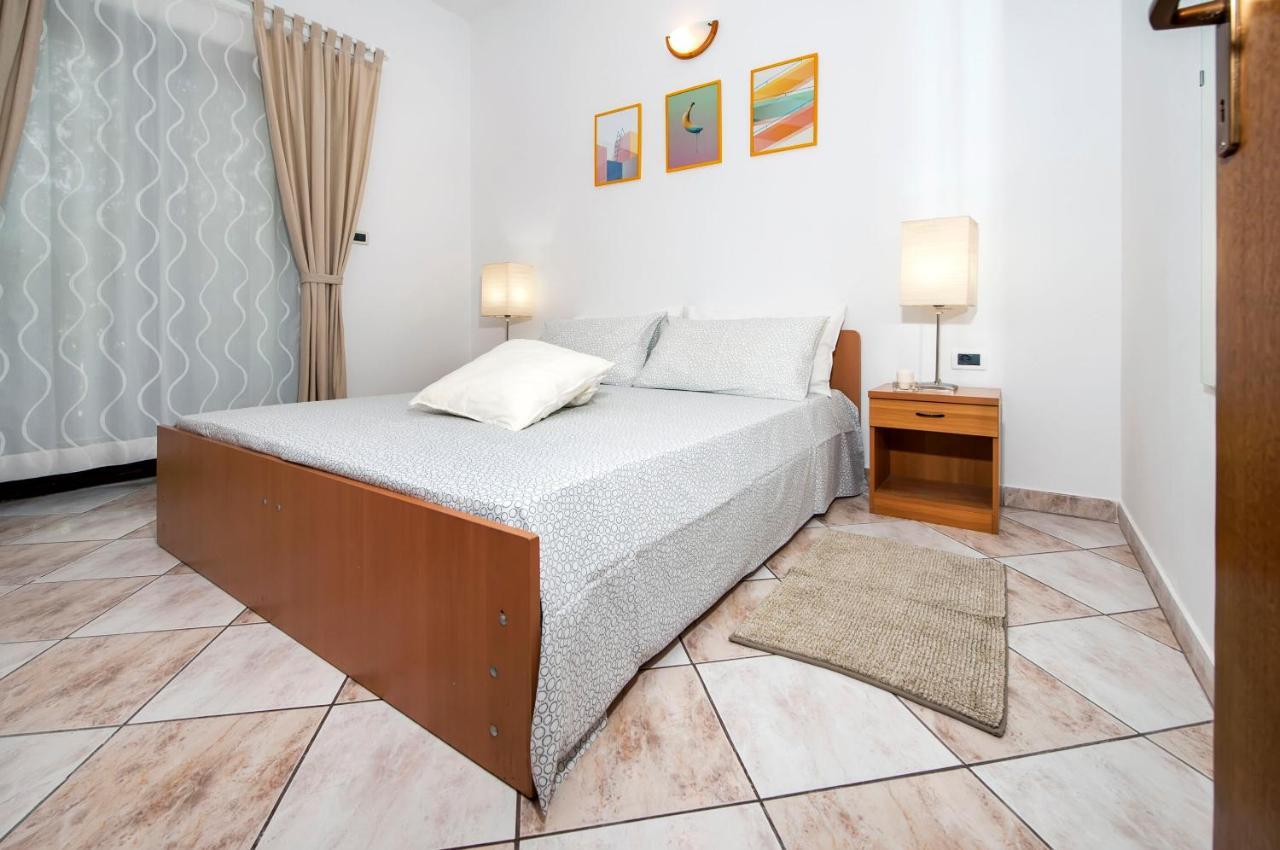 Apartments Milan Rovinj Exterior photo