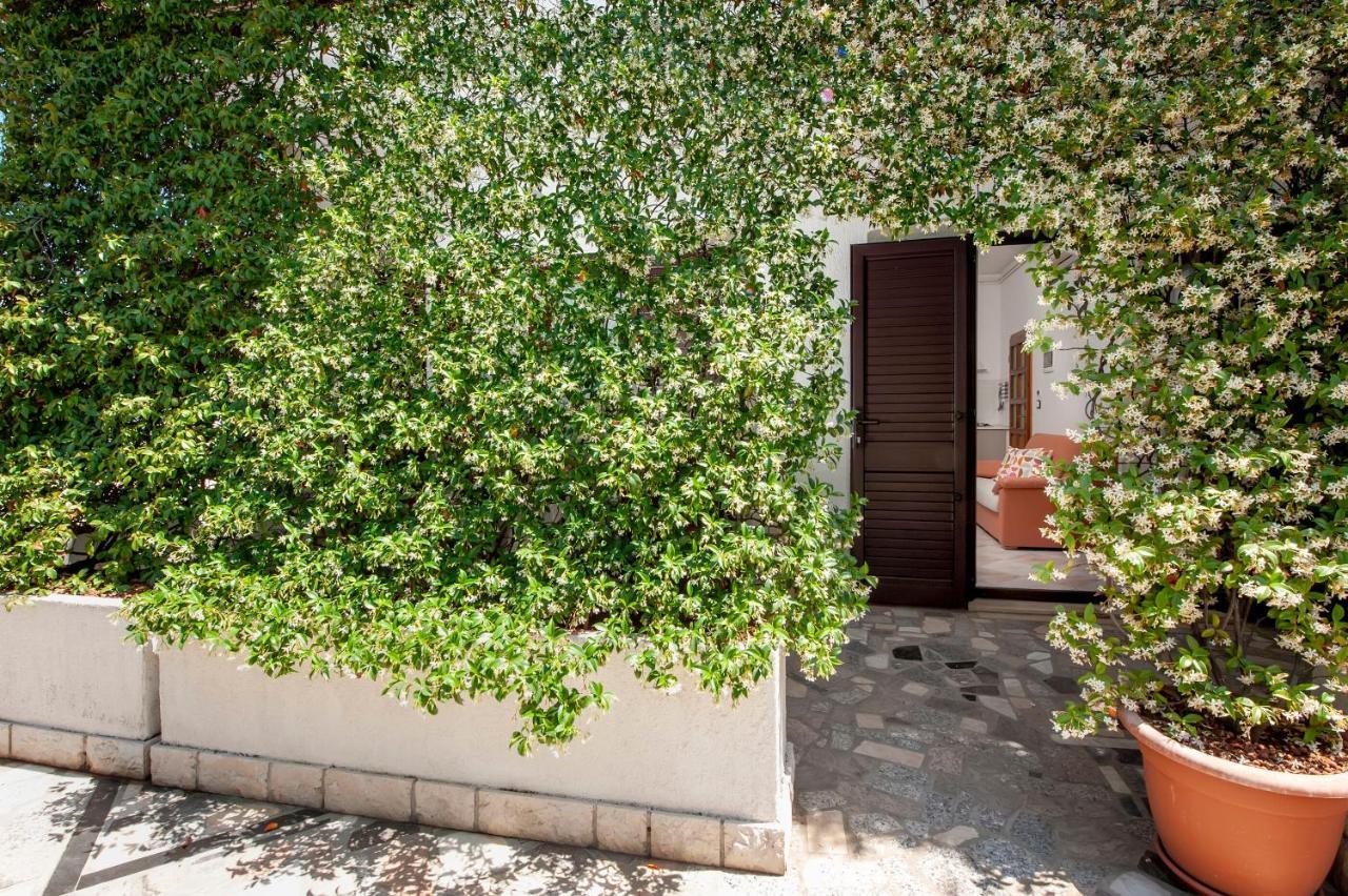 Apartments Milan Rovinj Exterior photo